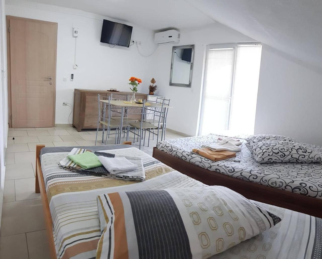 Guest Home Elena Dojran Exterior foto